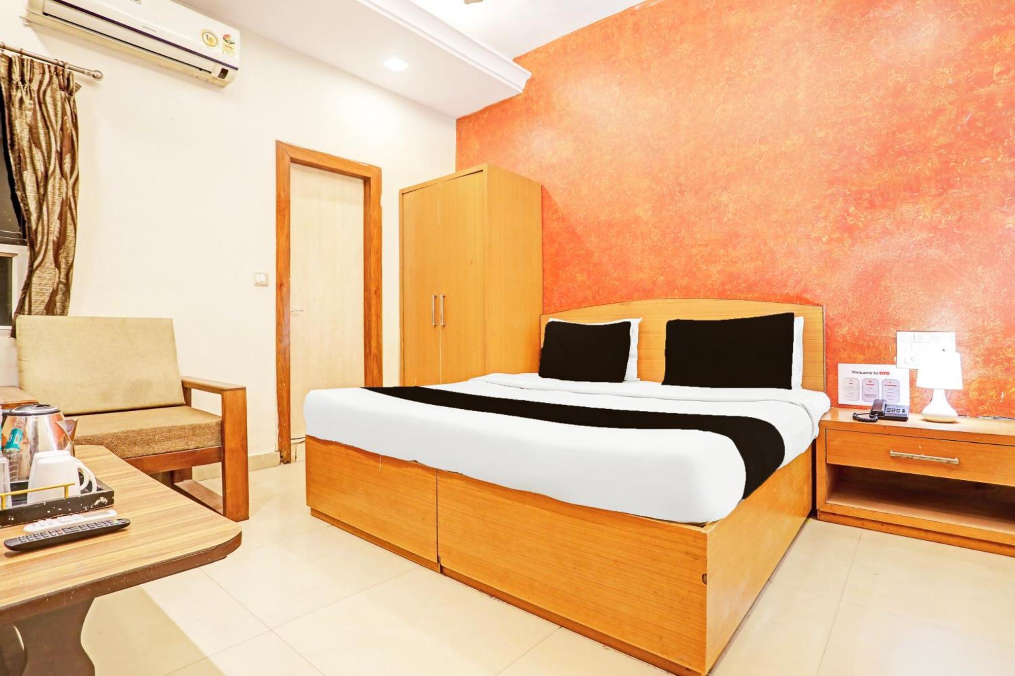 Super Hotel O Jaistambh Chowk Formerly Guru Kirpa Raipur  Exterior photo